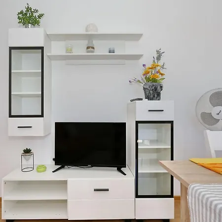 Apartment Marino *
